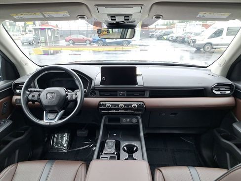 Used 2023 Honda Pilot Elite image 18