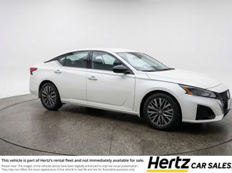 Used 2025 Nissan Altima 2.5 SV video 1