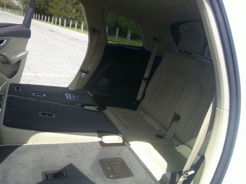 Used 2019 Audi Q7 3.0T Premium Plus w/ Premium Plus Package image 65