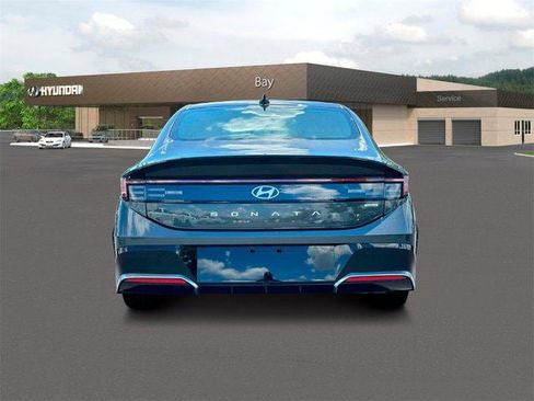 New 2025 Hyundai Sonata SEL image 6