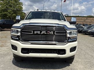 Used 2024 RAM 3500 Laramie video 2