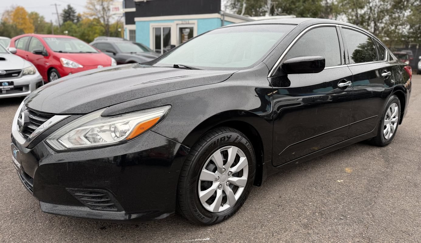 Used 2017 Nissan Altima 2.5 S w/ Power Driver Seat Package FWD image 7