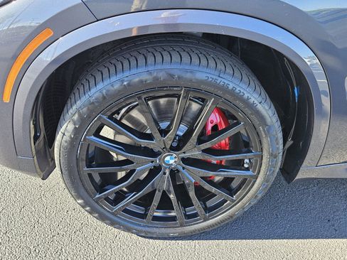 Used 2022 BMW X5 M50i w/ Premium Package image 26