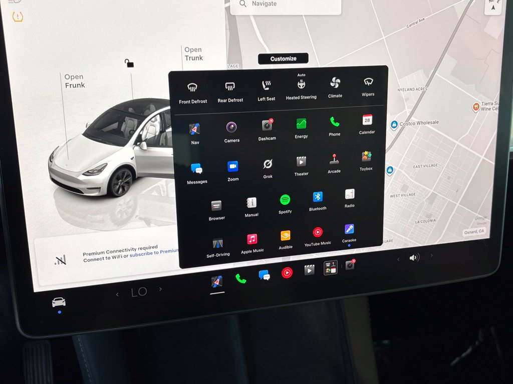 Used 2025 Tesla Model Y Long Range AWD/4WD image 25