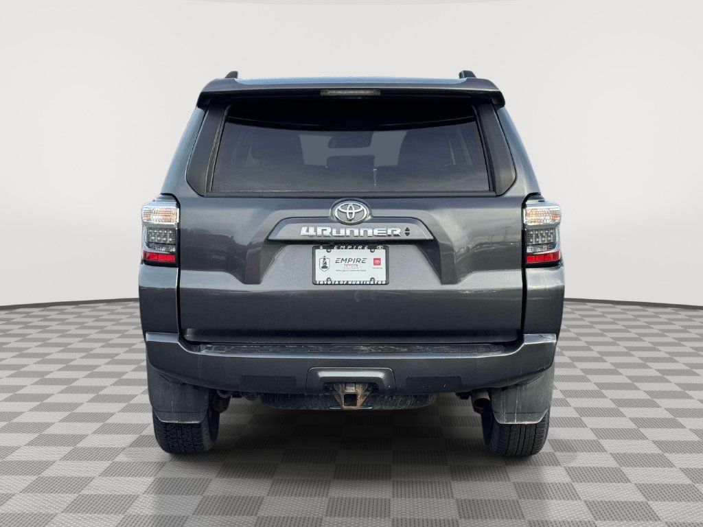 Used 2023 Toyota 4Runner SR5 Premium w/ Moonroof Package AWD/4WD image 6