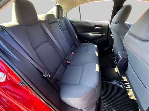 Used 2020 Toyota Corolla LE FWD image 19