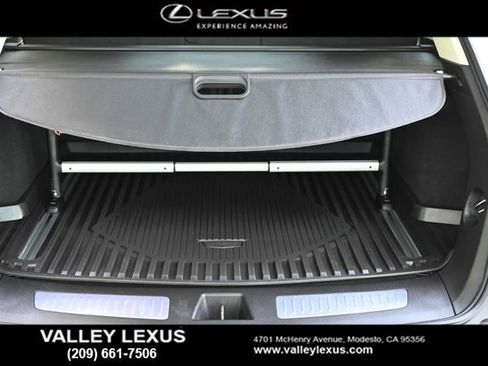 Used 2018 Cadillac XT5 Premium Luxury w/ Driver Assist Package image 19