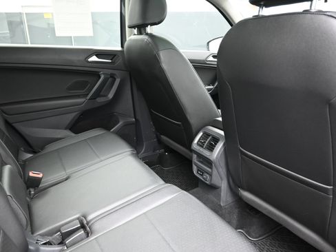 Used 2019 Volkswagen Tiguan SEL w/ 3rd Row Seat Package AWD/4WD image 26