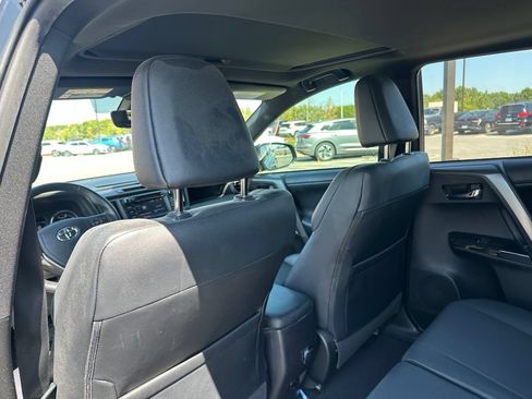 Used 2018 Toyota RAV4 SE w/ Power Extra Value Package FWD image 9