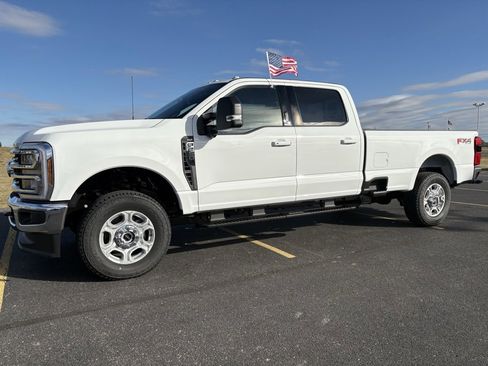 New 2026 Ford F250 XLT w/ XLT Premium Package image 32