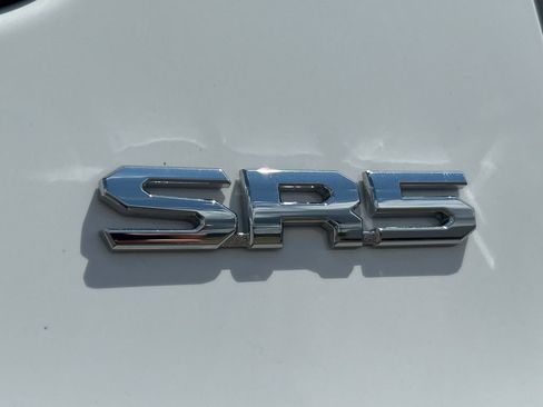 Used 2022 Toyota Tundra SR5 w/ SR5 Convenience Package AWD/4WD image 22
