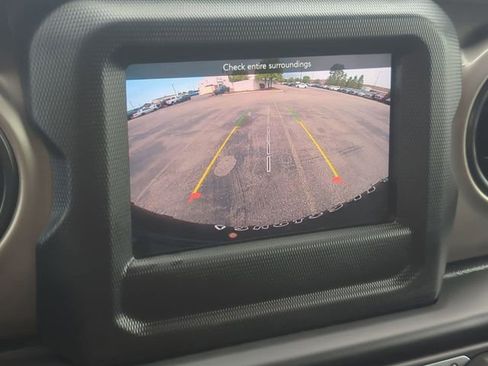 Used 2020 Jeep Wrangler Sport AWD/4WD image 18