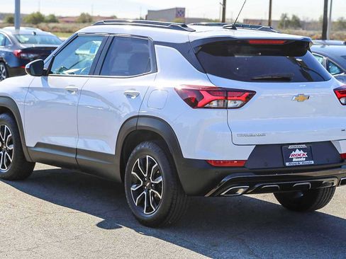 Used 2022 Chevrolet TrailBlazer ACTIV w/ Technology Package image 8