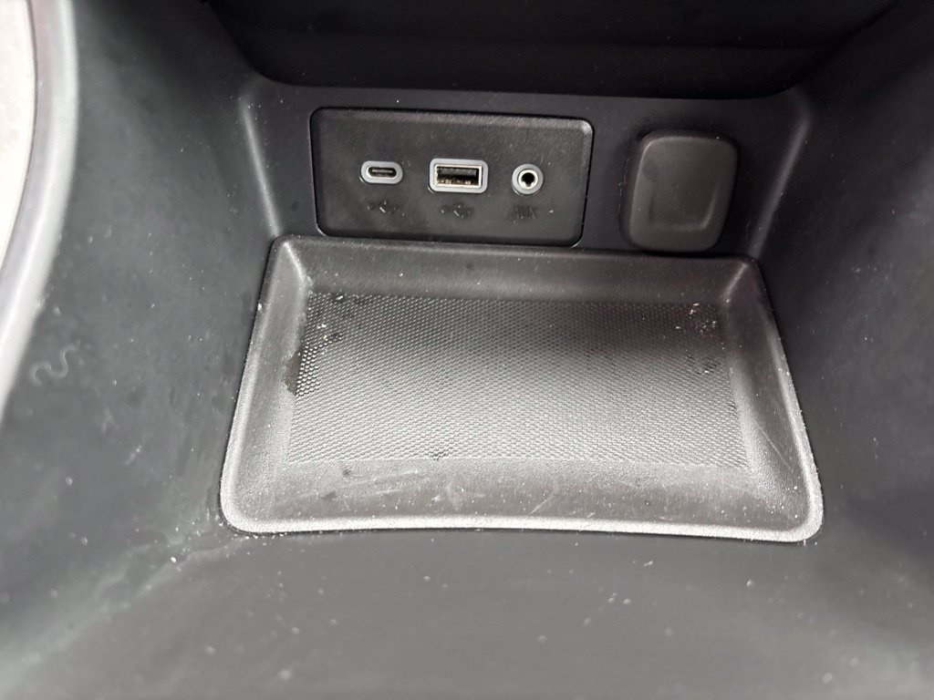 Used 2024 GMC Terrain SLE FWD image 19