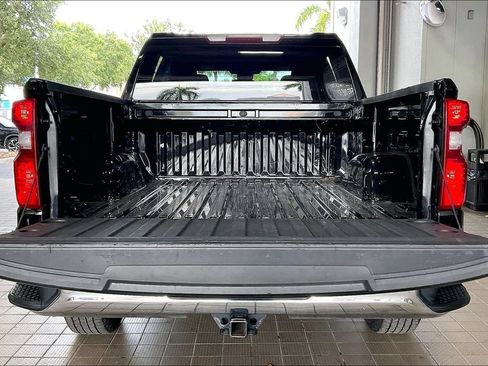 Used 2025 Chevrolet Silverado 1500 LT RWD image 18