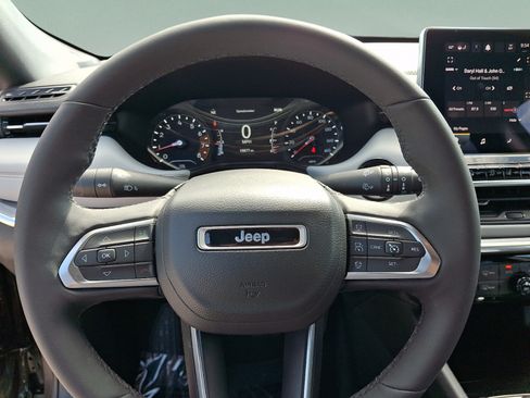 Certified 2023 Jeep Compass Limited AWD/4WD image 16