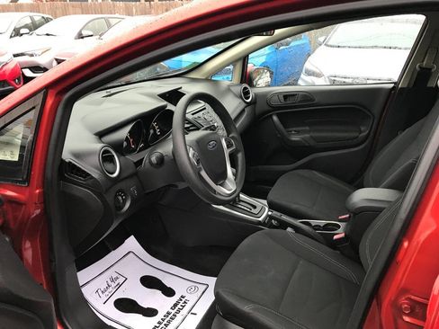Used 2018 Ford Fiesta SE image 8