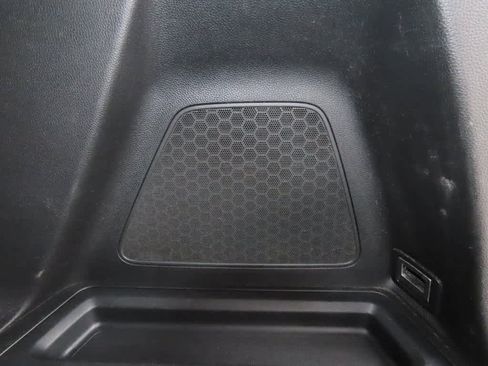 Used 2023 Honda Pilot Sport image 13