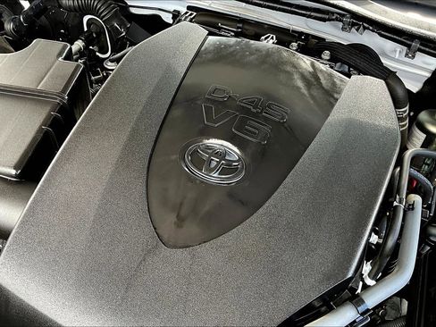 Used 2023 Toyota Tacoma TRD Off-Road image 35