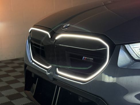 Used 2025 BMW M5 Touring image 9