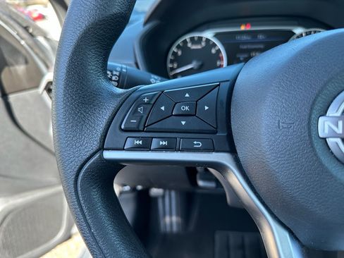 Used 2024 Nissan Altima 2.5 SV image 19