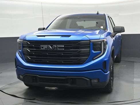 Used 2023 GMC Sierra 1500 Elevation w/ LPO, Elevation Black Package AWD/4WD image 36