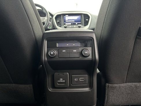 Used 2020 GMC Acadia SLE w/ Driver Convenience Package image 20