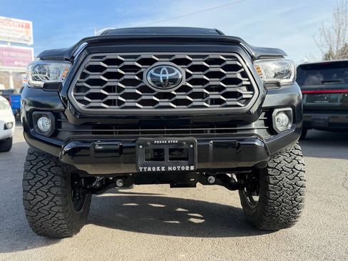 Used 2021 Toyota Tacoma TRD Sport w/ Technology Package image 91