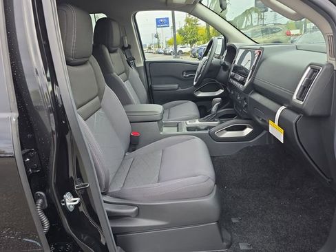 New 2026 Nissan Frontier SV w/ Tow Package AWD/4WD image 12