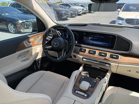 Used 2024 Mercedes-Benz GLE 580 4MATIC image 8