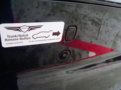 Certified 2025 Genesis G70 2.5T w/ Sport Prestige Package image 22