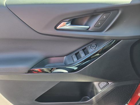 New 2026 Chevrolet Equinox LT w/ Convenience Package II image 11