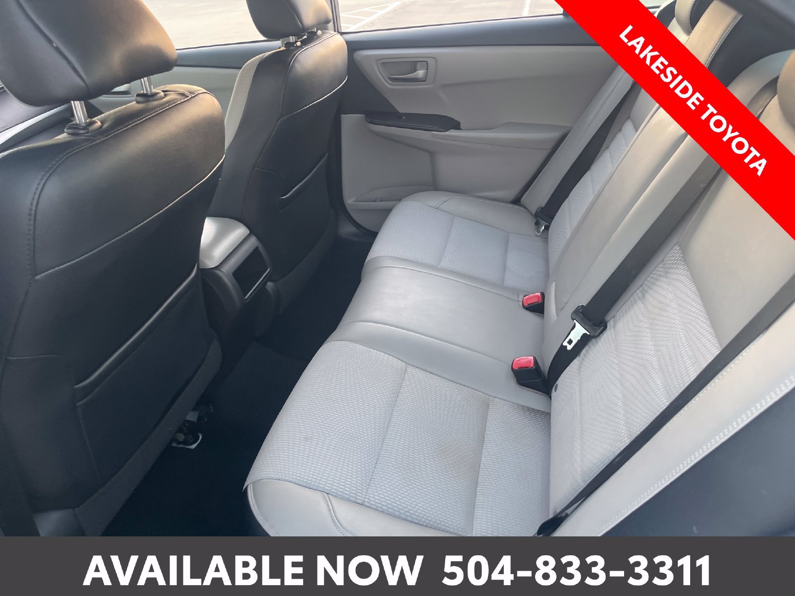 Used 2017 Toyota Camry SE FWD image 19