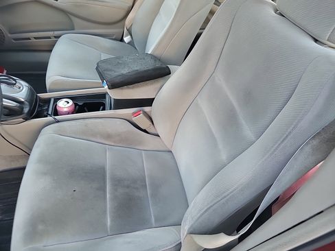 Used 2010 Honda Civic LX image 7