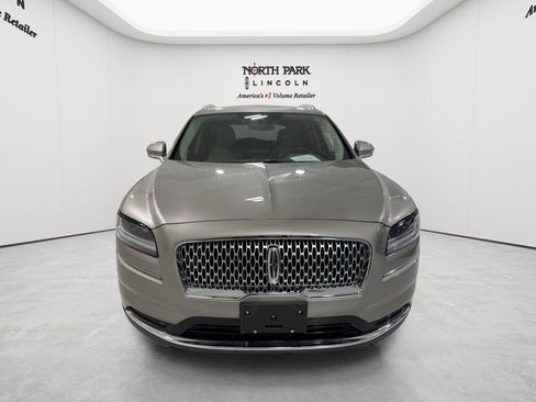 Used 2023 Lincoln Nautilus AWD image 8