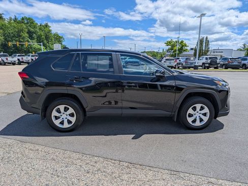 Used 2025 Toyota RAV4 LE AWD/4WD image 7