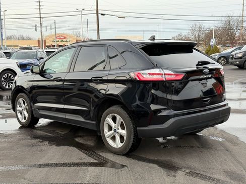 Certified 2022 Ford Edge SE image 5