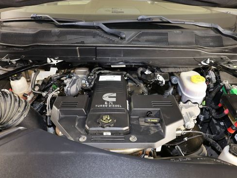 Used 2022 RAM 2500 Laramie AWD/4WD image 36