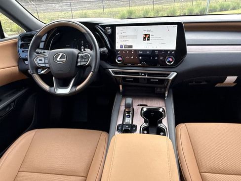 Used 2026 Lexus RX 350 Premium w/ Accessory Package (Z1) FWD image 19