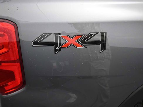 New 2025 Ford Ranger XL image 18