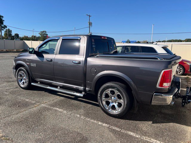 Used 2018 RAM 1500 Laramie w/ Convenience Group AWD/4WD image 3