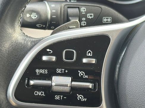 Used 2021 Mercedes-Benz GLC 300 image 19