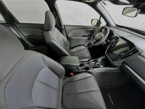 Used 2025 Subaru Forester Premium image 7