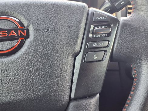 Used 2023 Nissan Titan PRO-4X w/ Pro-4x Convenience Package AWD/4WD image 18