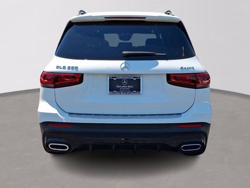 Certified 2022 Mercedes-Benz GLB 250 4MATIC w/ AMG Line image 5