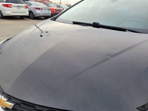 Used 2018 Chevrolet Cruze LT w/ Convenience Package image 12