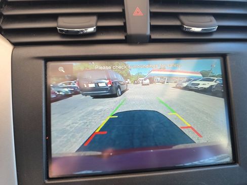 Used 2016 Ford Fusion SE w/ Equipment Group 202A FWD image 18