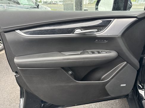 Used 2023 Cadillac XT5 Premium Luxury image 10