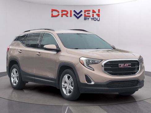 Used 2018 GMC Terrain SLE w/ Driver Convenience Package image 7