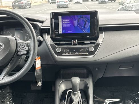 Certified 2024 Toyota Corolla LE image 29